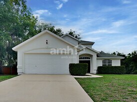 3127 Majestic Oaks Ln in Green Cove Springs, FL - Building Photo