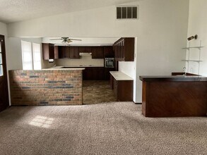 9620 Willow Wind Dr in Midwest City, OK - Building Photo - Building Photo