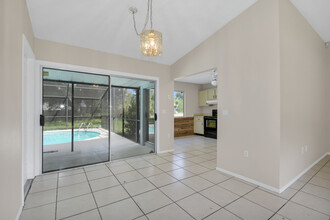 5371 Falling Water Dr in Orlando, FL - Building Photo - Building Photo