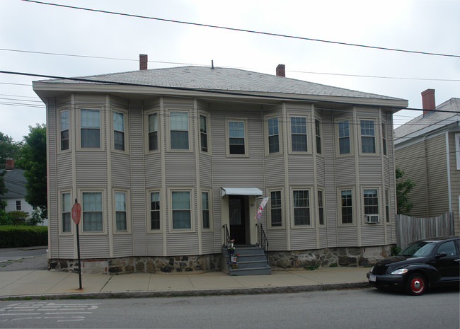 28 Fair St in Newburyport, MA - Building Photo - Building Photo