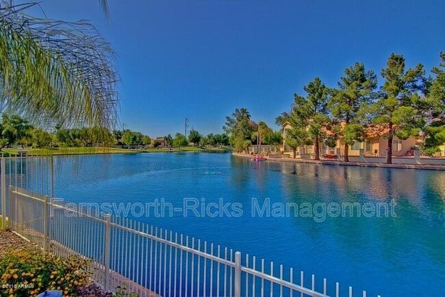 420 E Stonebridge Dr in Gilbert, AZ - Building Photo - Building Photo