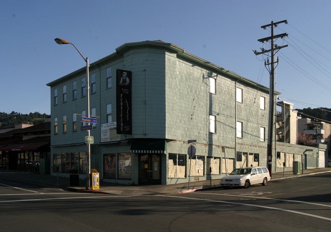 2593-2599 Telegraph Ave in Berkeley, CA - Building Photo - Building Photo