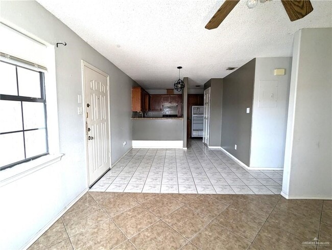 9 West Dr in Edinburg, TX - Building Photo - Building Photo