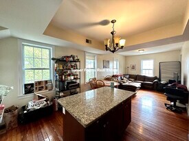 107 Fisher Ave, Unit 1 in Boston, MA - Building Photo