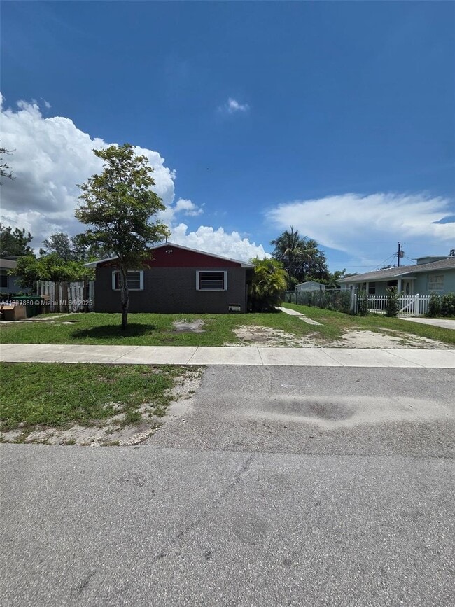 property at 6185 SW 43rd St