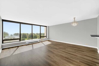 5445 N Sheridan Rd in Chicago, IL - Building Photo - Building Photo