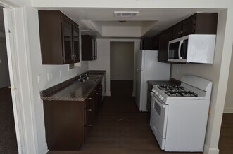 1553 Teardrop St in Las Vegas, NV - Building Photo - Building Photo