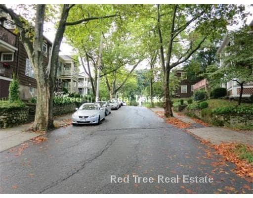 7 Acron Rd in Brookline, MA - Building Photo - Building Photo