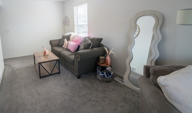 716 Alton Rd in East Lansing, MI - Building Photo - Building Photo