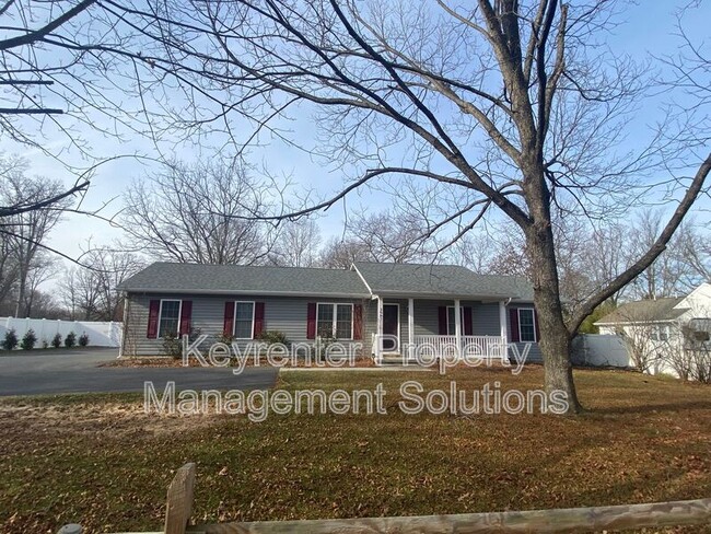 2987 Lyndhurst Rd in Lyndhurst, VA - Building Photo - Building Photo