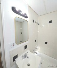 177 Grote St in Buffalo, NY - Foto de edificio - Building Photo