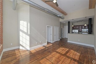 75 Pocasset St in Johnston, RI - Building Photo - Building Photo