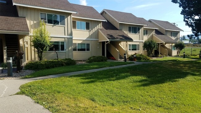 1170 S Elm St in Colville, WA - Building Photo - Building Photo