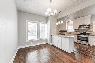 2802 Arbor St in Houston, TX - Building Photo - Building Photo