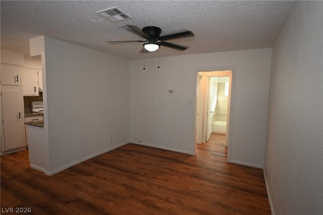 2608 E Mesquite Ave in Las Vegas, NV - Building Photo - Building Photo