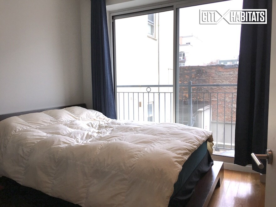 25 Montrose Ave-Unit -206 in Brooklyn, NY - Building Photo