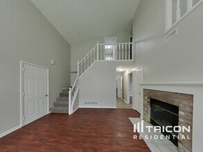 6407 Perry Pines Ct in Indianapolis, IN - Building Photo - Building Photo