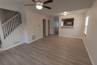 1325 Godas Cir in Columbia, MO - Building Photo - Building Photo