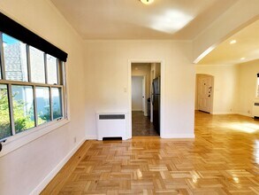 135 Arroyo Ct in San Mateo, CA - Building Photo - Building Photo