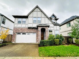 14660 NW Delia St in Portland, OR - Building Photo