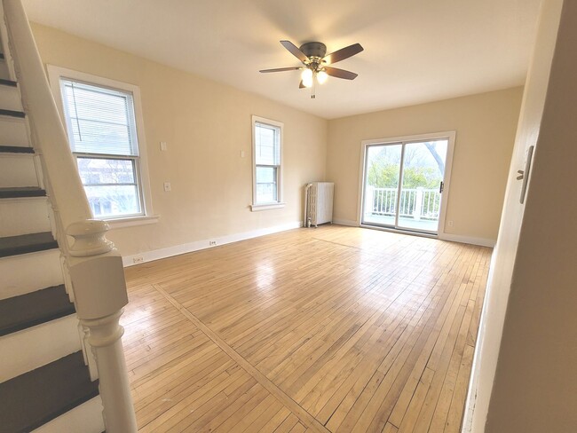 property at 1901 E Newberry Blvd