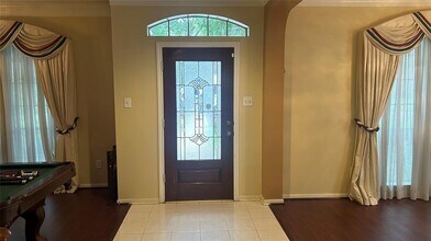 2723 Plantation Trail in Sugar Land, TX - Building Photo - Building Photo