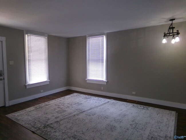 611 Stevens Ave NE in Huntsville, AL - Building Photo - Building Photo