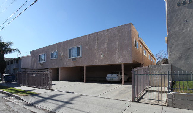 6551 Fulton Ave in Van Nuys, CA - Building Photo - Building Photo