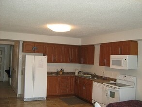 49 Columbia St W in Waterloo, ON - Building Photo - Building Photo