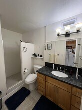 425 Ena Rd in Honolulu, HI - Building Photo - Building Photo