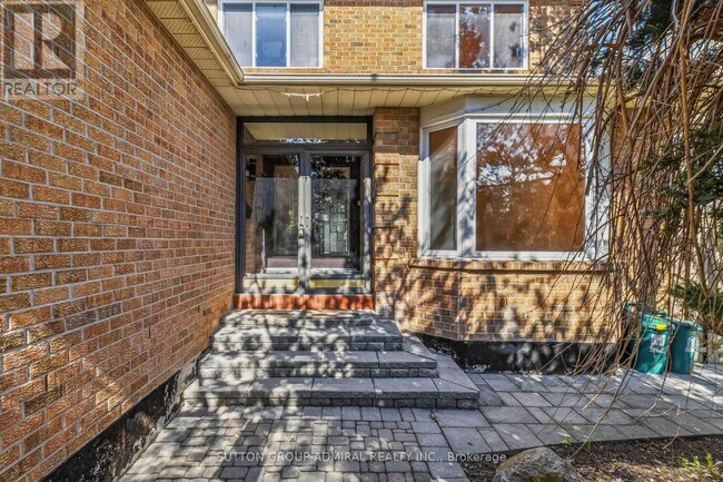 21 Kersey Crescent in Richmond Hill, ON - Building Photo - Building Photo