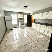 7 Market Ln in Thompson, CT - Building Photo - Building Photo