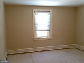 329 N Main St in Telford, PA - Building Photo - Building Photo