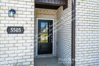 5505 Blue Jay Cir in Helena, AL - Building Photo - Building Photo