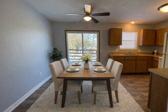 4330-4332 Ellsworth Rd in Stow, OH - Building Photo - Building Photo