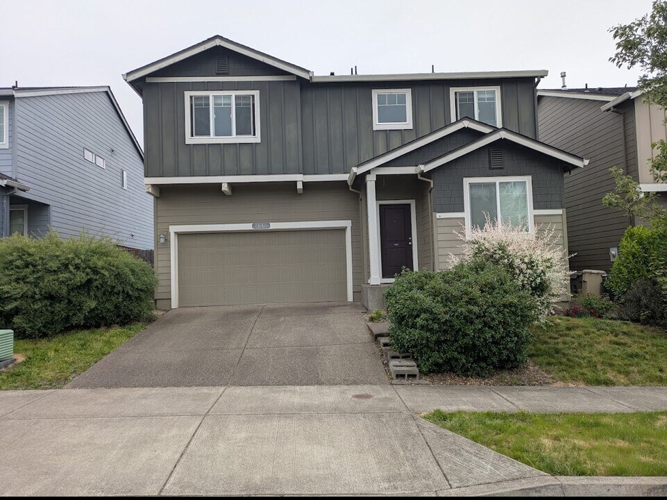2641 NW Beehollow Ln in Albany, OR - Building Photo