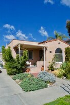 4770 Bancroft St in San Diego, CA - Building Photo