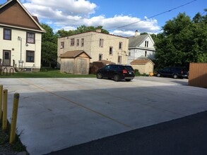 3204 Minnehaha Ave, Unit 2 in Minneapolis, MN - Foto de edificio - Building Photo