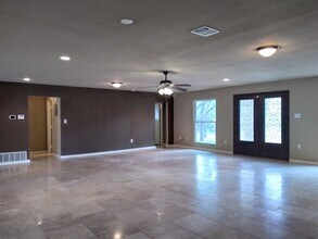 219 Rua De Matta in San Antonio, TX - Building Photo - Building Photo