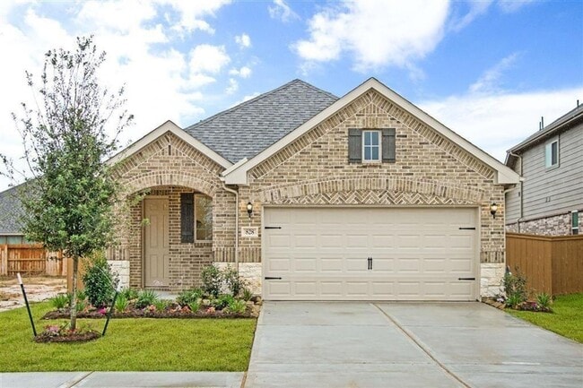 property at 828 Laguna Grn Ln