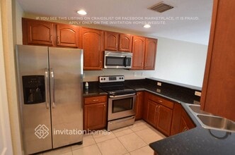 9117 Chambers St in Tamarac, FL - Building Photo - Building Photo
