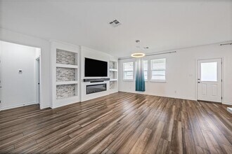 315 Doodle Ln in Hutto, TX - Building Photo - Building Photo
