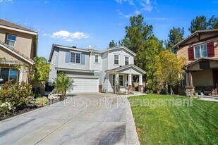 27618 Olive Mill Ct in Santa Clarita, CA - Building Photo