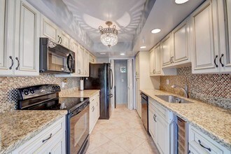 859 Jeffery St-Unit -303 in Boca Raton, FL - Building Photo - Building Photo