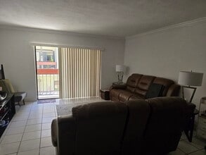 8530 SW 149th Ave, Unit 916 in Miami, FL - Building Photo - Building Photo