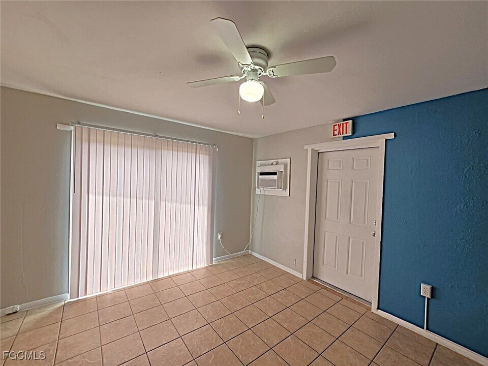 1956 Grove Ave in Ft. Myers, FL - Building Photo