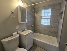 509 N Butrick St in Waukegan, IL - Building Photo - Building Photo