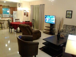 1518 Nature Trail in Kissimmee, FL - Building Photo - Building Photo