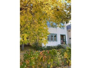 2613 E 24th St in Minneapolis, MN - Building Photo - Building Photo