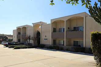 The Pacific Lamont in San Diego, CA - Foto de edificio - Building Photo